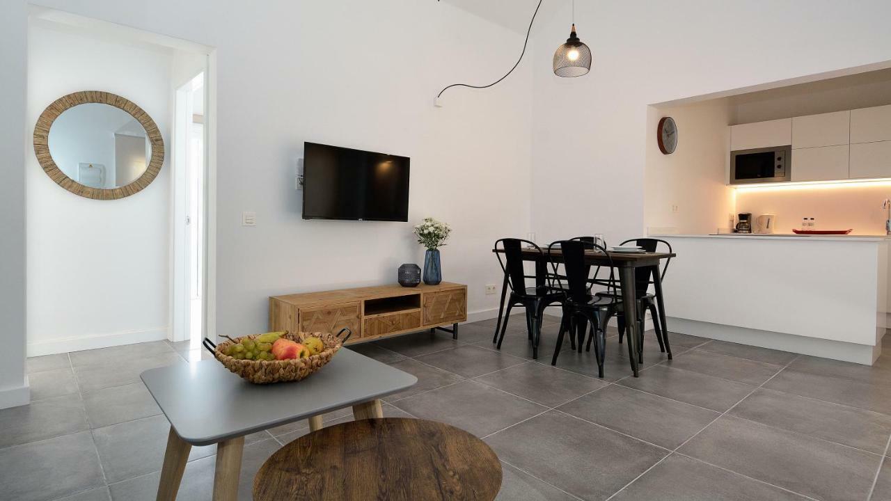 Apartments Seacoast Teguise Коста-Тегісе Екстер'єр фото